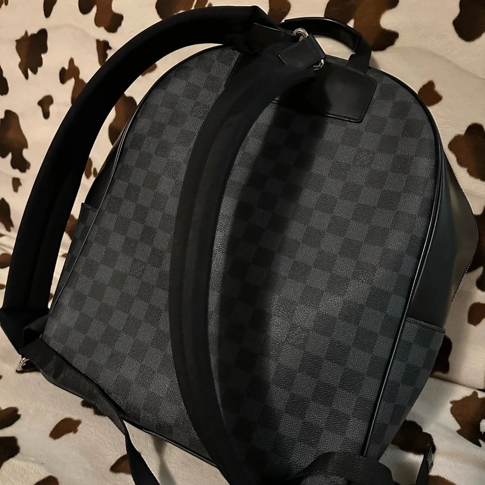 Louis Vuitton Authentic Damier Graphite Josh Backpack - Picture 4 of 8